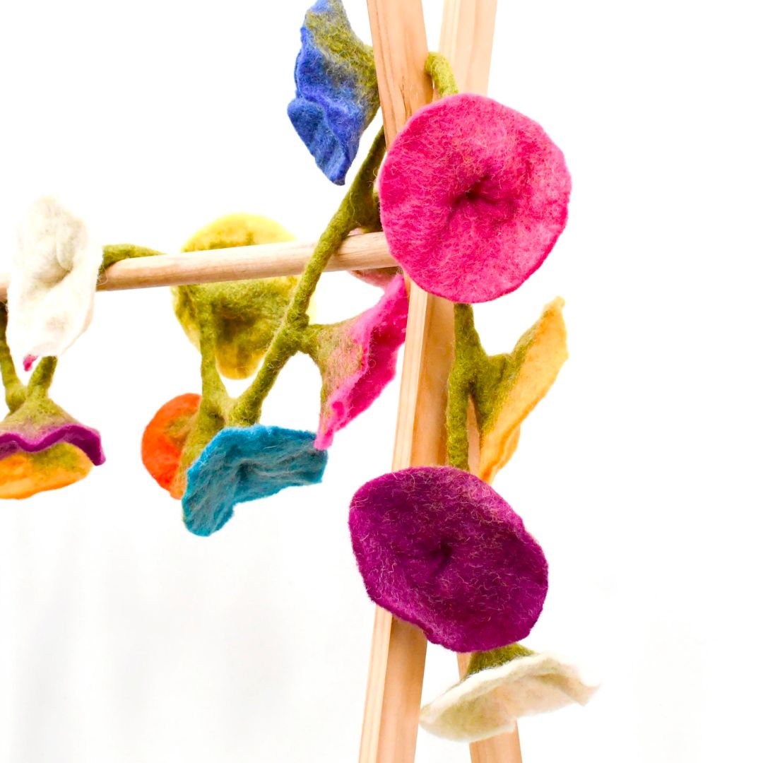Tara Treasures felt colourful flower garland. 17cm decorative flower garland to decorate the home or for pretend play. 